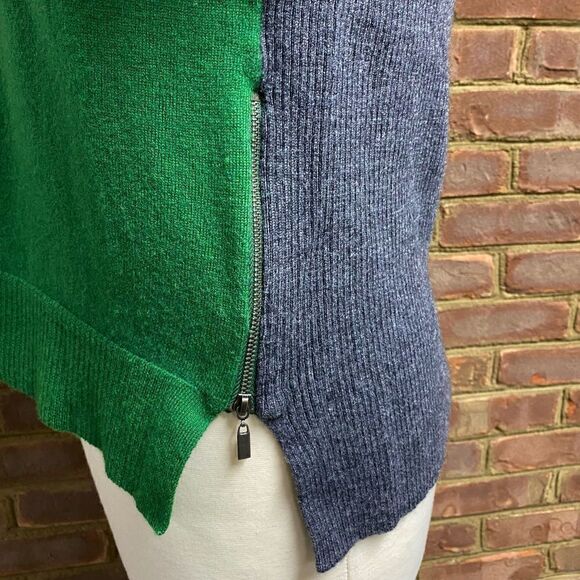 TAHARI Green & Grey Merino Wool Long Sleeve Crewneck Sweater - Picture 2 of 5